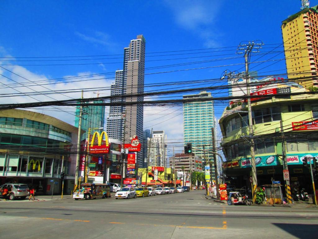 Mnl Boutique Hostel Makati City ภายนอก รูปภาพ