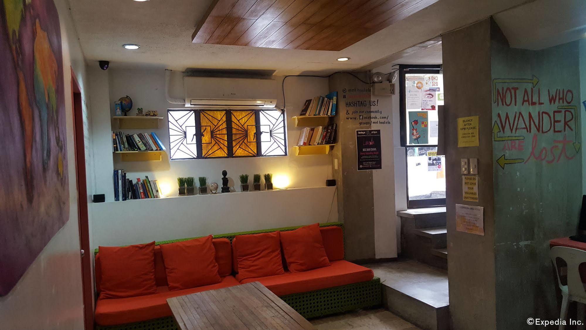 Mnl Boutique Hostel Makati City ภายนอก รูปภาพ