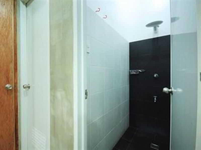 Mnl Boutique Hostel Makati City ภายนอก รูปภาพ