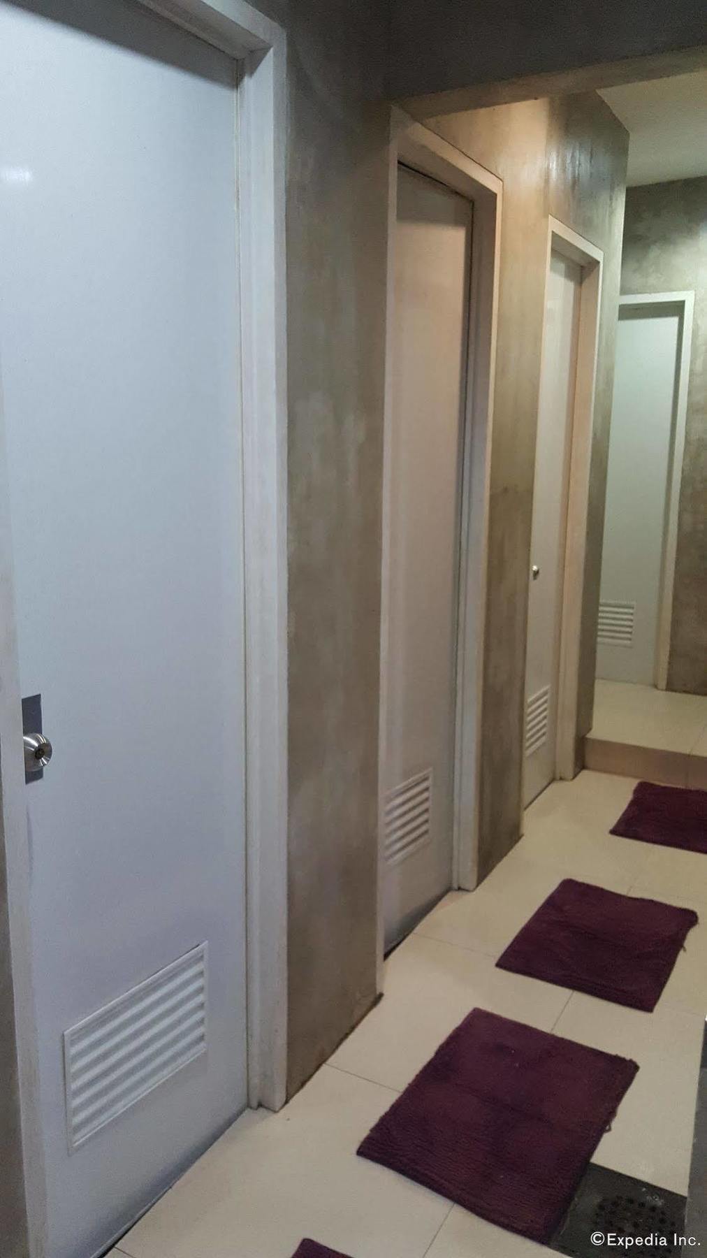 Mnl Boutique Hostel Makati City ภายนอก รูปภาพ